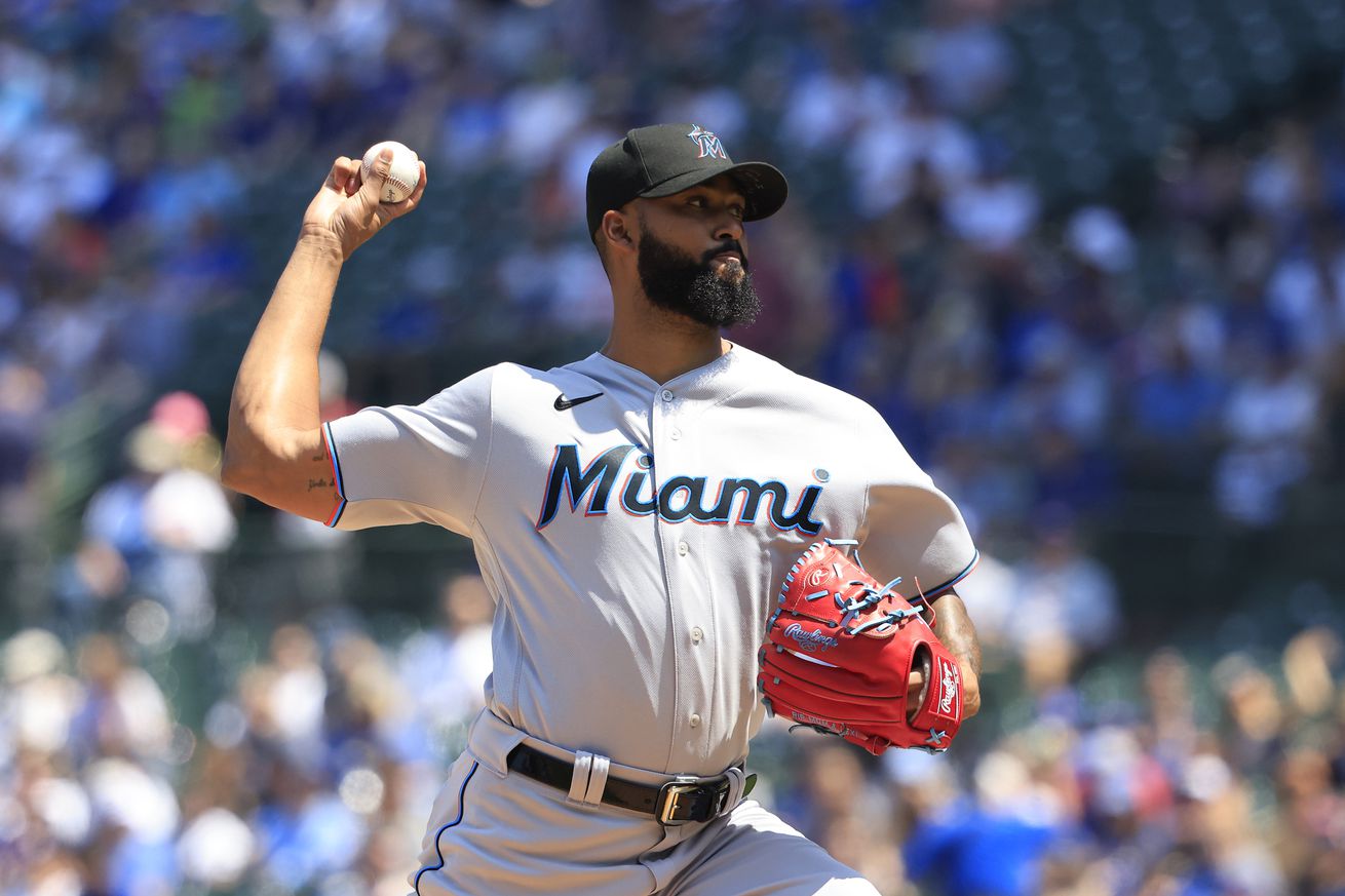 Miami Marlins v Chicago Cubs