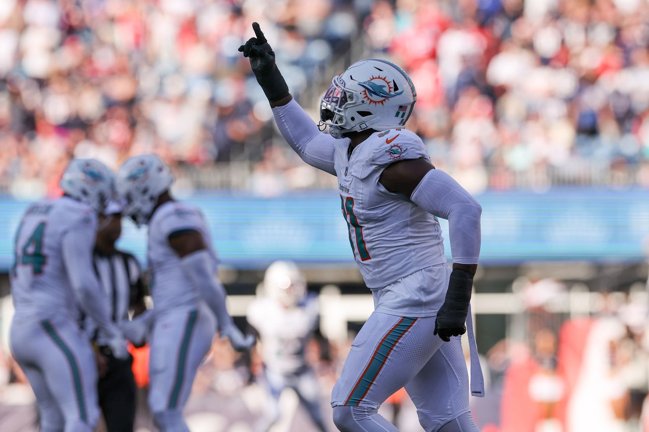 NFL: Miami Dolphins at New England Patriots