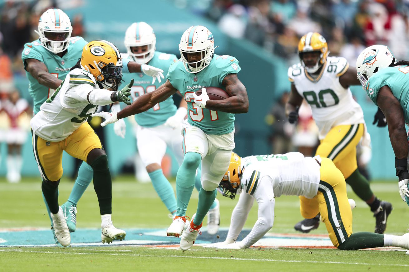 Green Bay Packers v Miami Dolphins