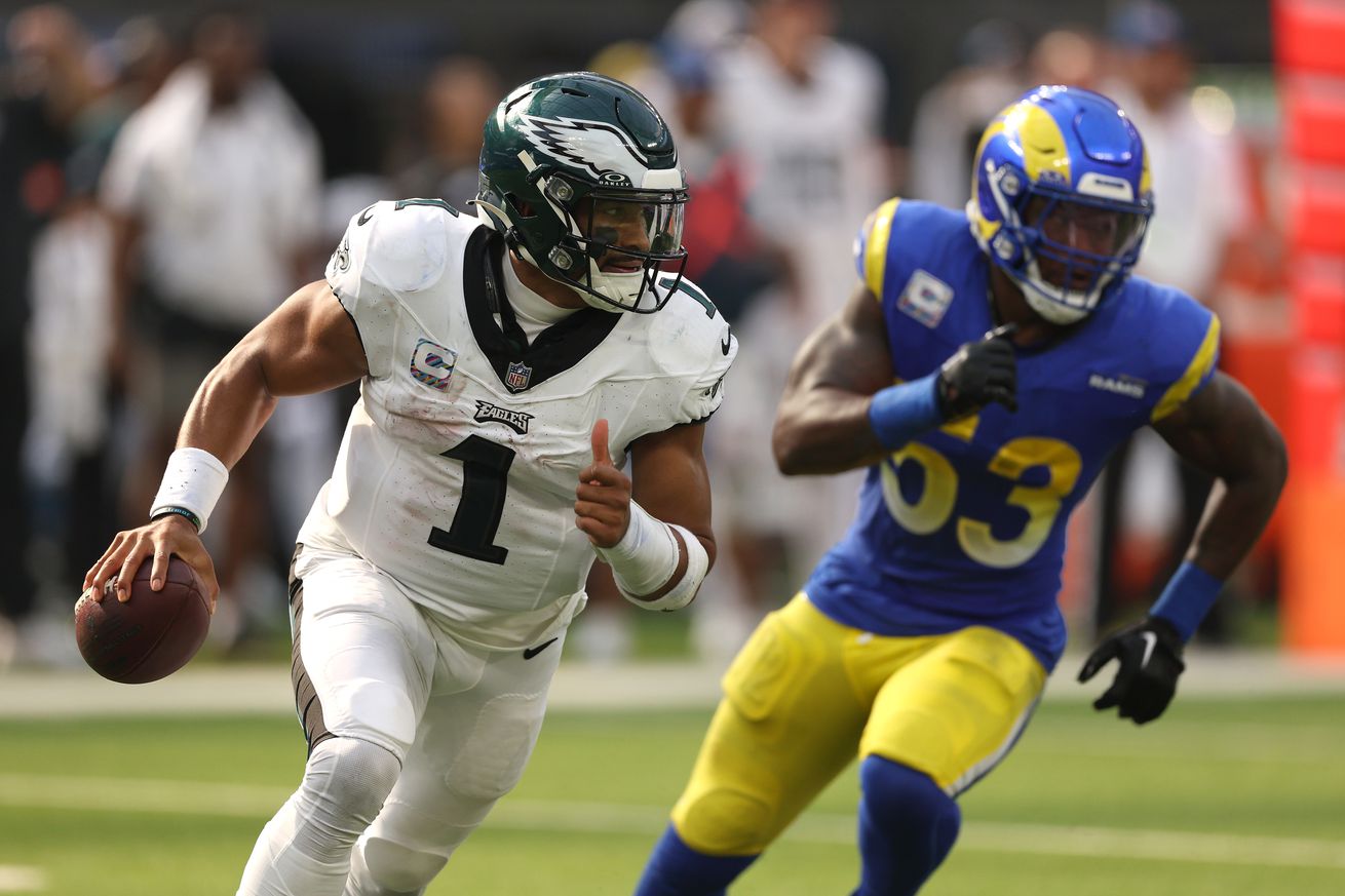 Philadelphia Eagles v Los Angeles Rams