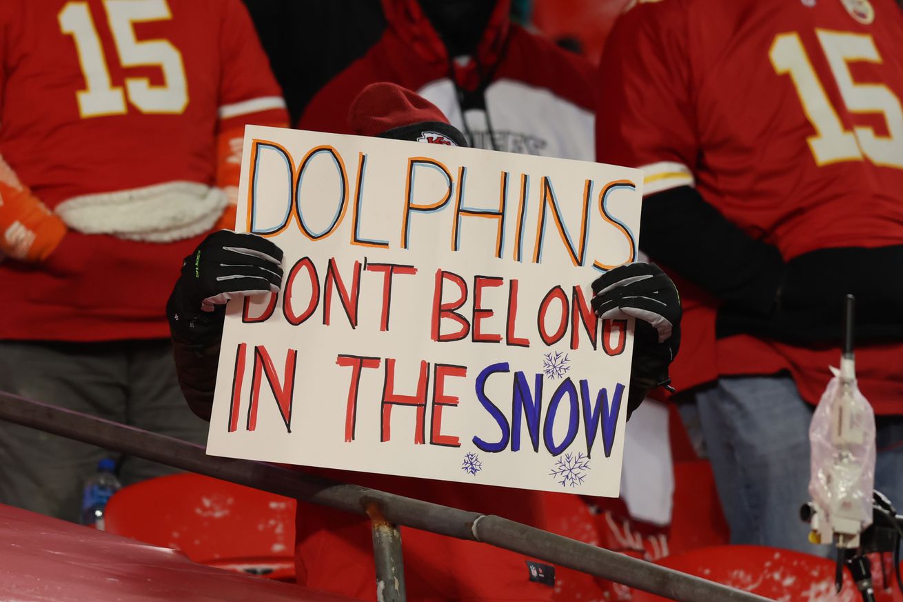 NFL: JAN 13 AFC Wild Card - Dolphins at Chiefs