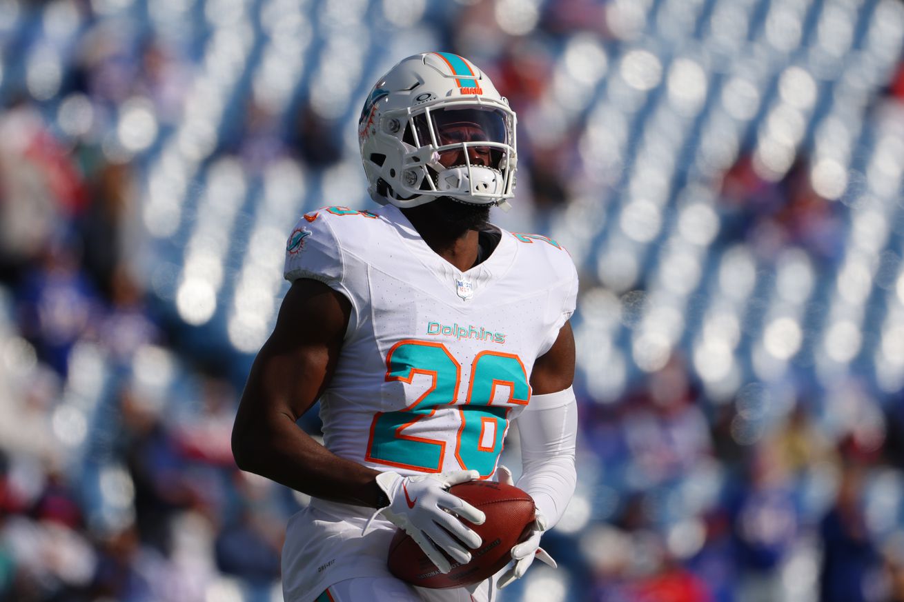 Miami Dolphins v Buffalo Bills