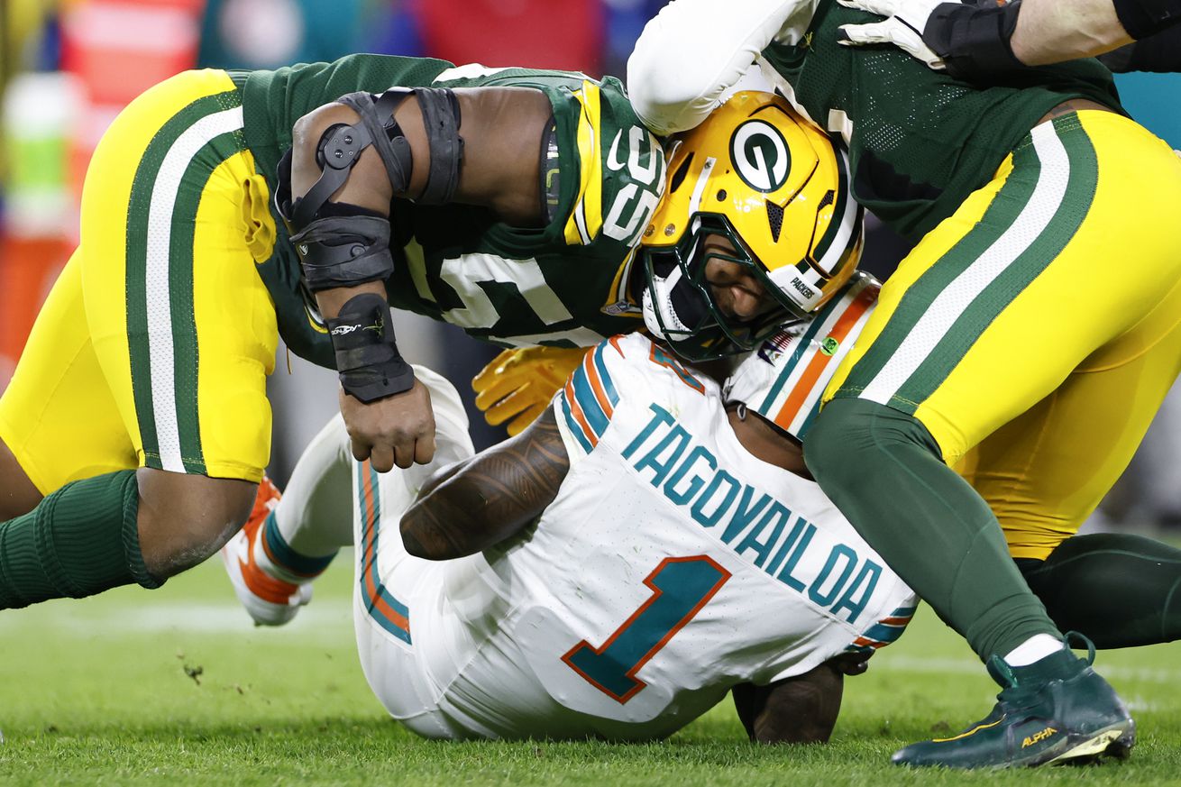 Miami Dolphins v Green Bay Packers