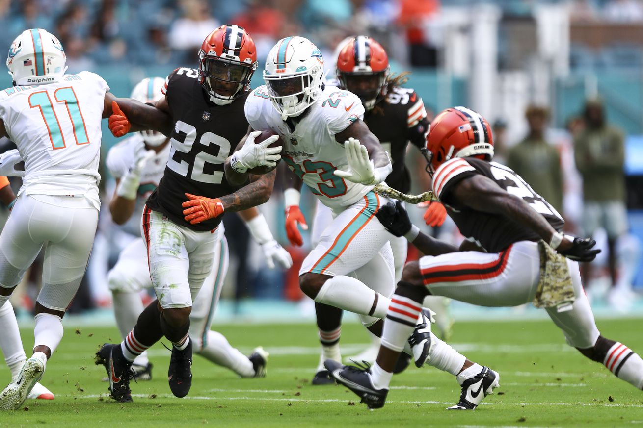 Cleveland Browns v Miami Dolphins