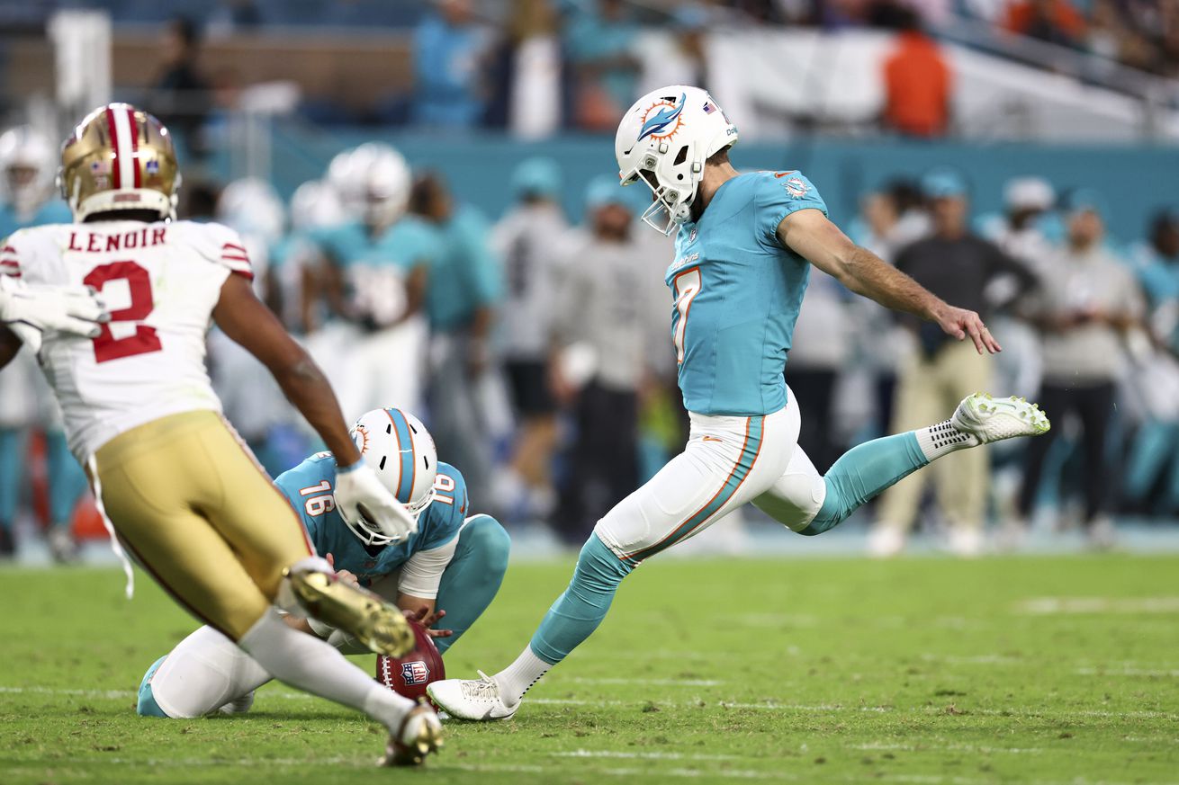 San Francisco 49ers v Miami Dolphins