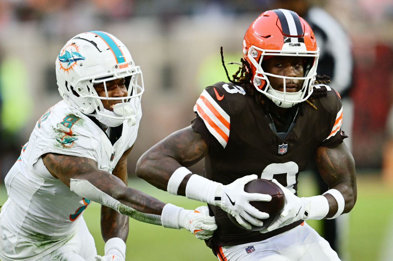 NFL: Miami Dolphins at Cleveland Browns